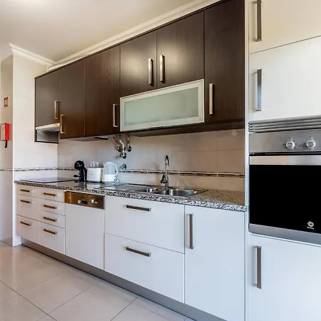 Encosta Da Marina Lagos *