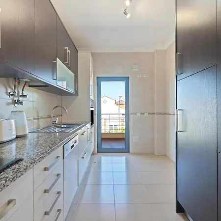 Encosta Da Marina Lagos *