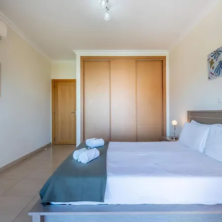 Encosta Da Marina Lagos Lagos