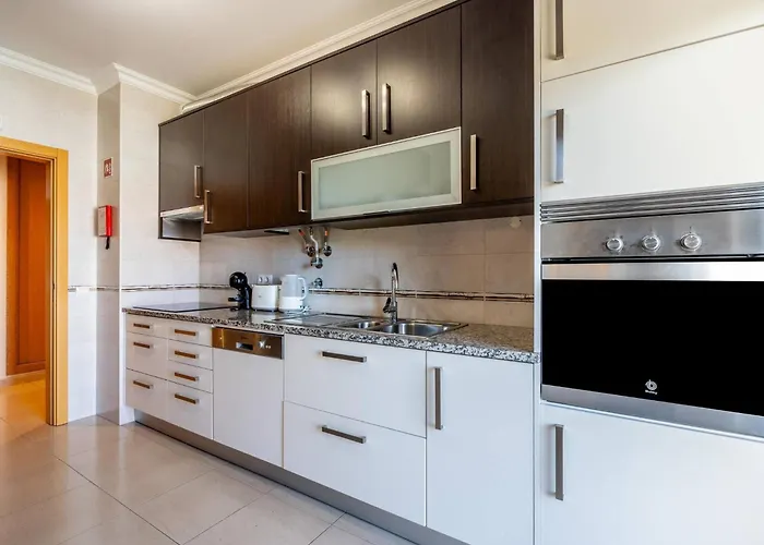 Encosta Da Marina Lagos *