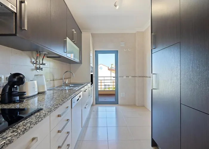 Encosta Da Marina Lagos *