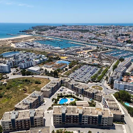 Encosta Da Marina Lagos