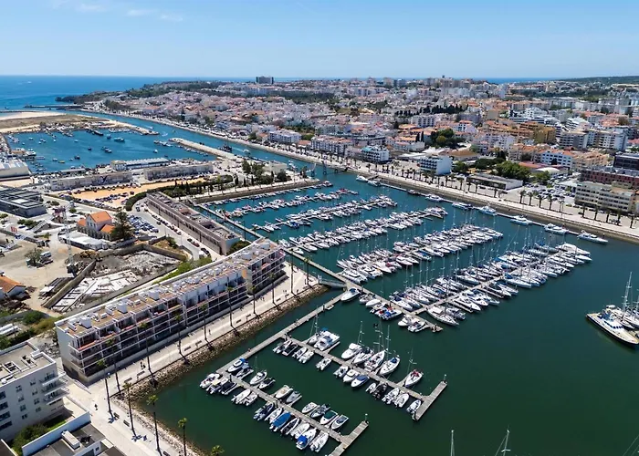 Encosta Da Marina Lagos